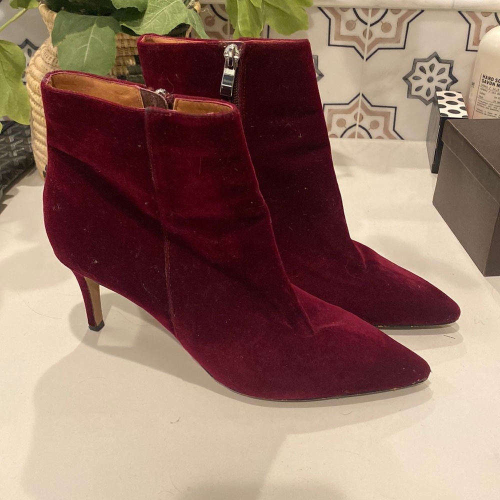 Halogen velvet booties - Picture 1 of 5